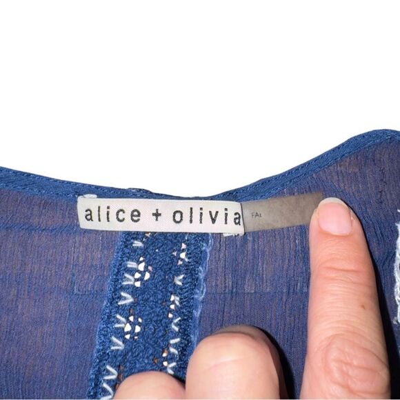 Alice + Olivia Sheer Embroidered Natalya Top in Indigo Size Small - Picture 7 of 9
